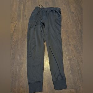 Men's under armour large loose fitting pants coldgear